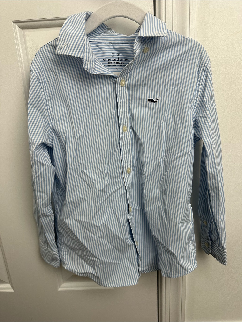 Vineyard Vines boys performance button down shirt size 5 EUC